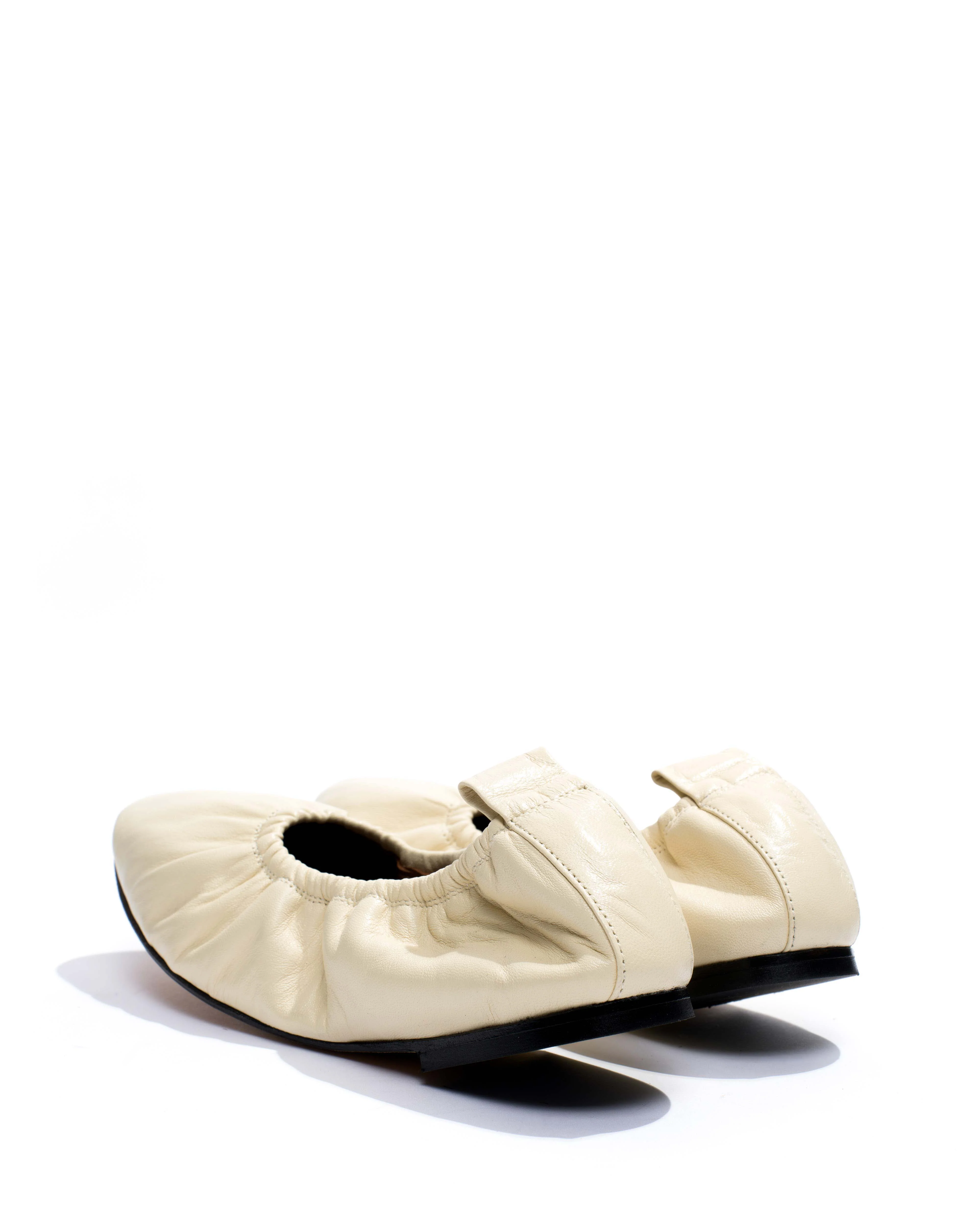 Mirelda Silky lamb White sand - Image 4