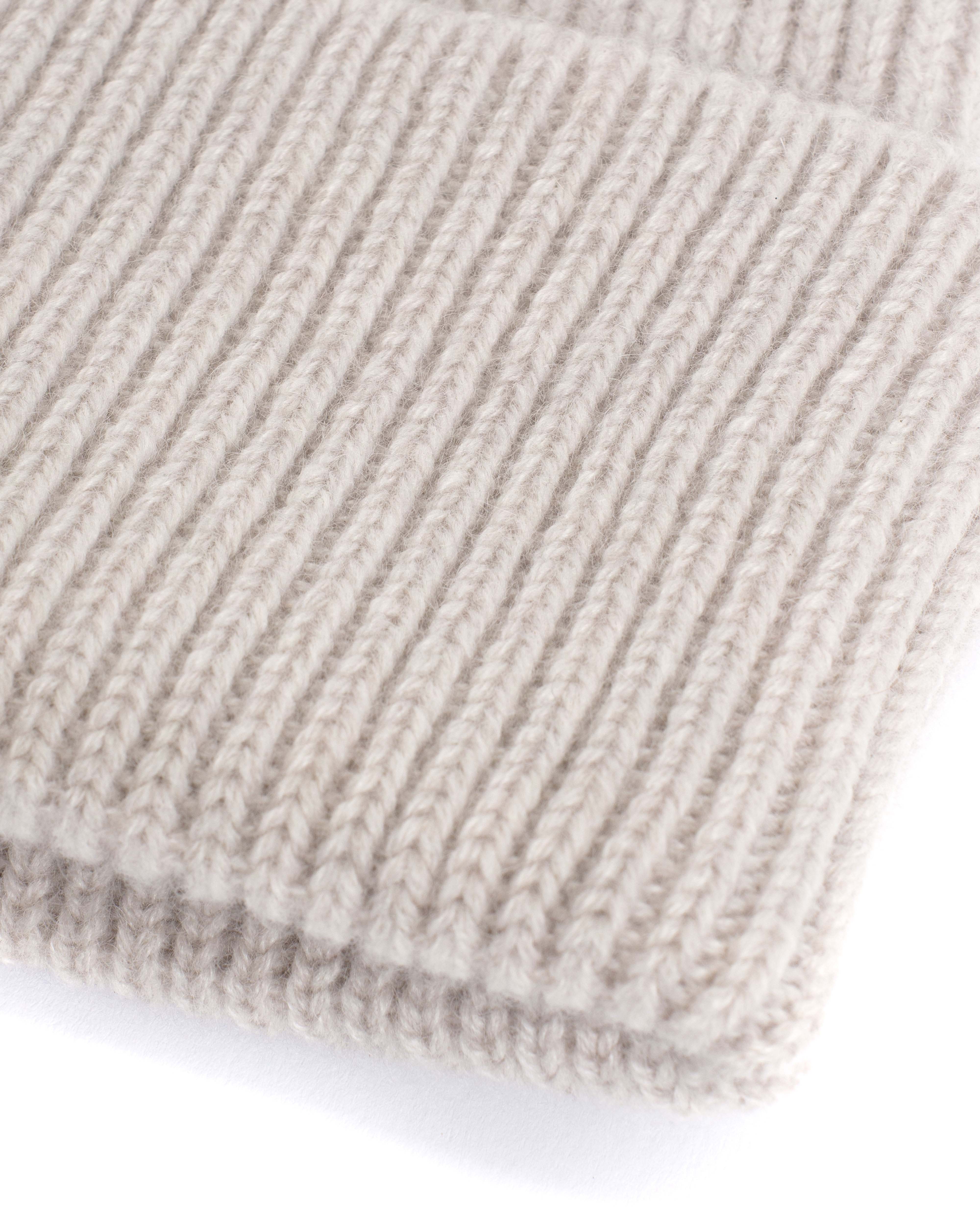 Vinni beanie 100% cashmere Ivory - Image 4